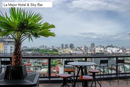 La Mejor Hotel & Sky Bar